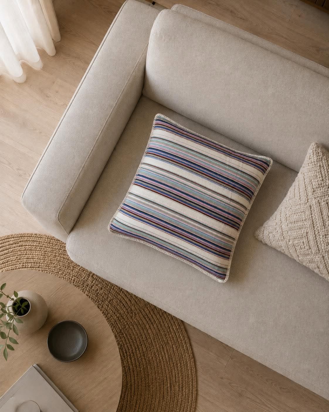 Kudde med stoppning - Multi-randig pastell 45x45